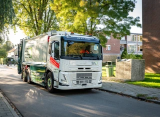 Volvo FM Electric PreZero zijaanzicht Volvo FM Electric PreZero zijaanzicht