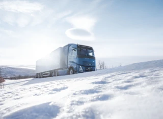 Volvo Trucks hydrogen-powered 4