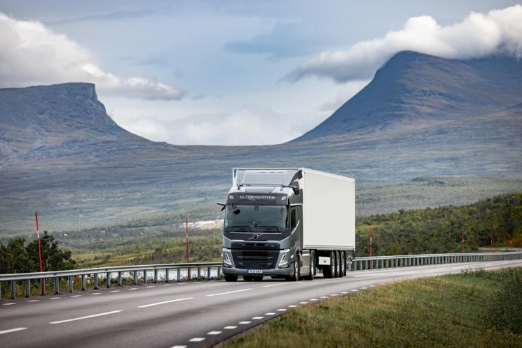 Upgrade Driver Alert Support Volvo Trucks 5