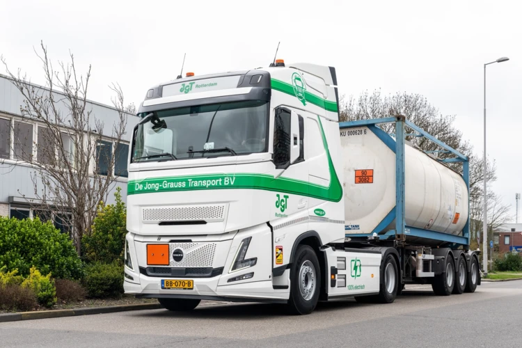 JGT Volvo FH Aero Electric 2