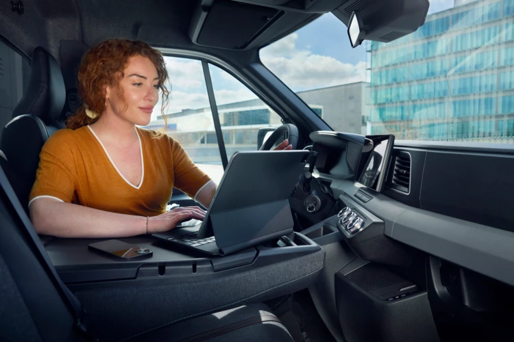 Paashuis-Renault-Master-2024-interieur-03