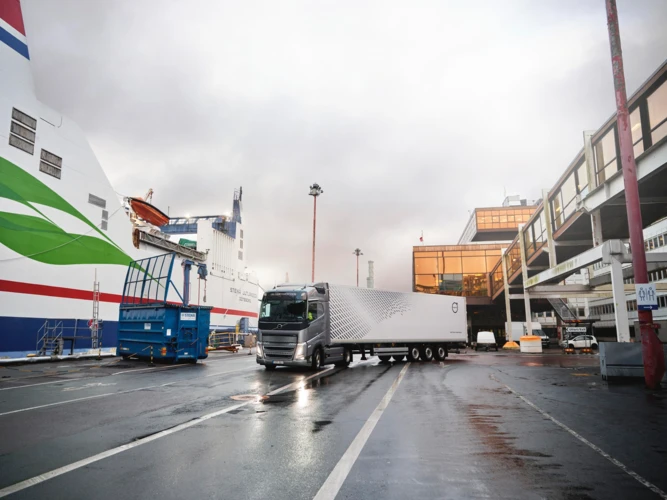 Volvo Trucks introduceert Safety Zones (4)