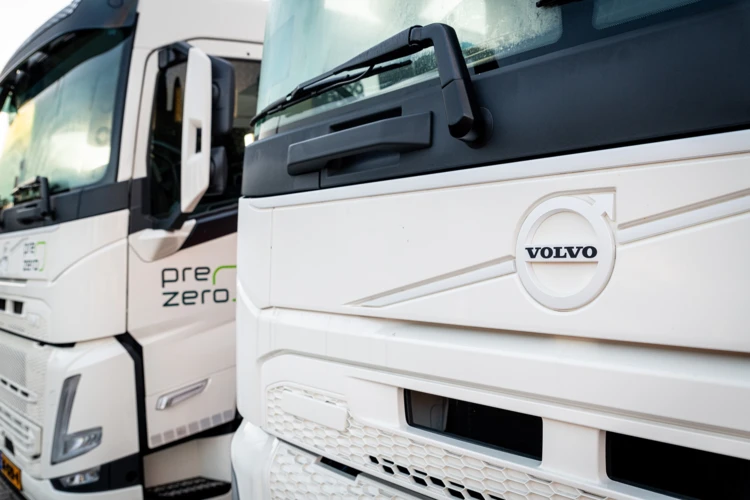 PreZero Volvo FM Electric detail PreZero Volvo FM Electric detail