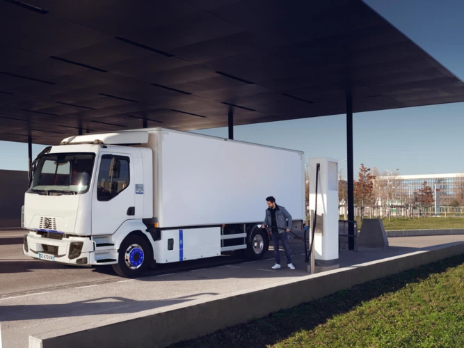 Paashuis-Renault-Trucks-2024-E-Tech-D-exterior-04 Paashuis-Renault-Trucks-2024-E-Tech-D-exterior-04