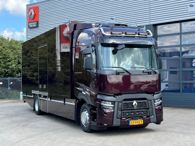 Renault Trucks T Stay Blumen