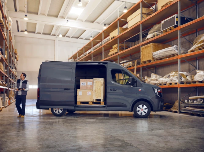 Paashuis-Renault-Master-2024-exterieur-14