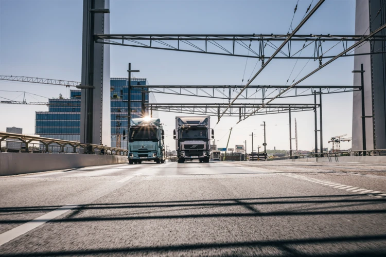 Paashuis-Volvo-Trucks-FL-Range-01 Paashuis-Volvo-Trucks-FL-Range-01